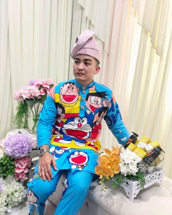 Padah Kahwin Pakai Baju Tema Doraemon  Lihat Reaksi Netizen 